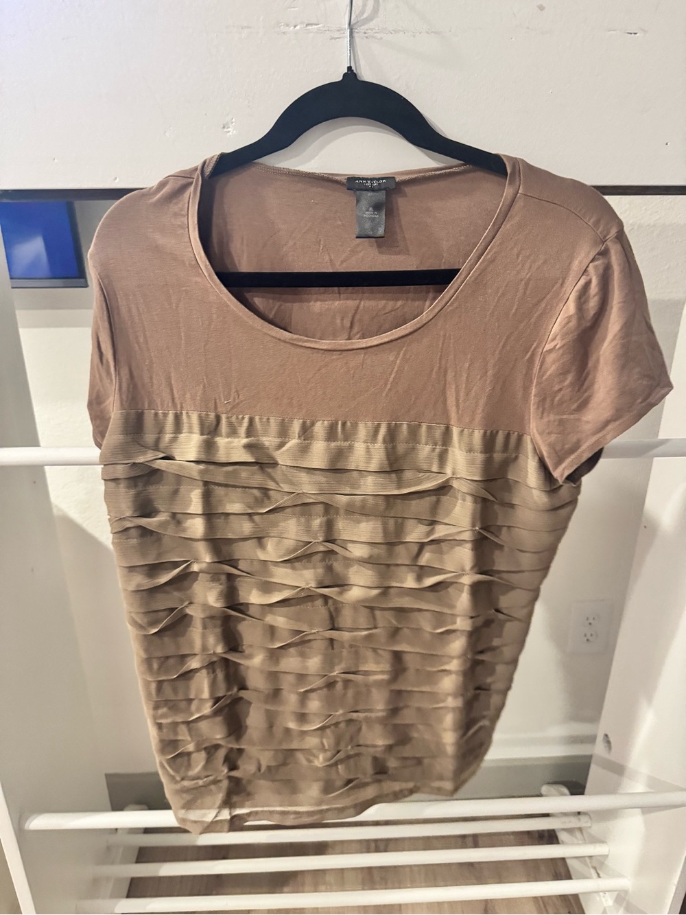 Women’s Short Sleeve Ruffle Front Top in Taupe